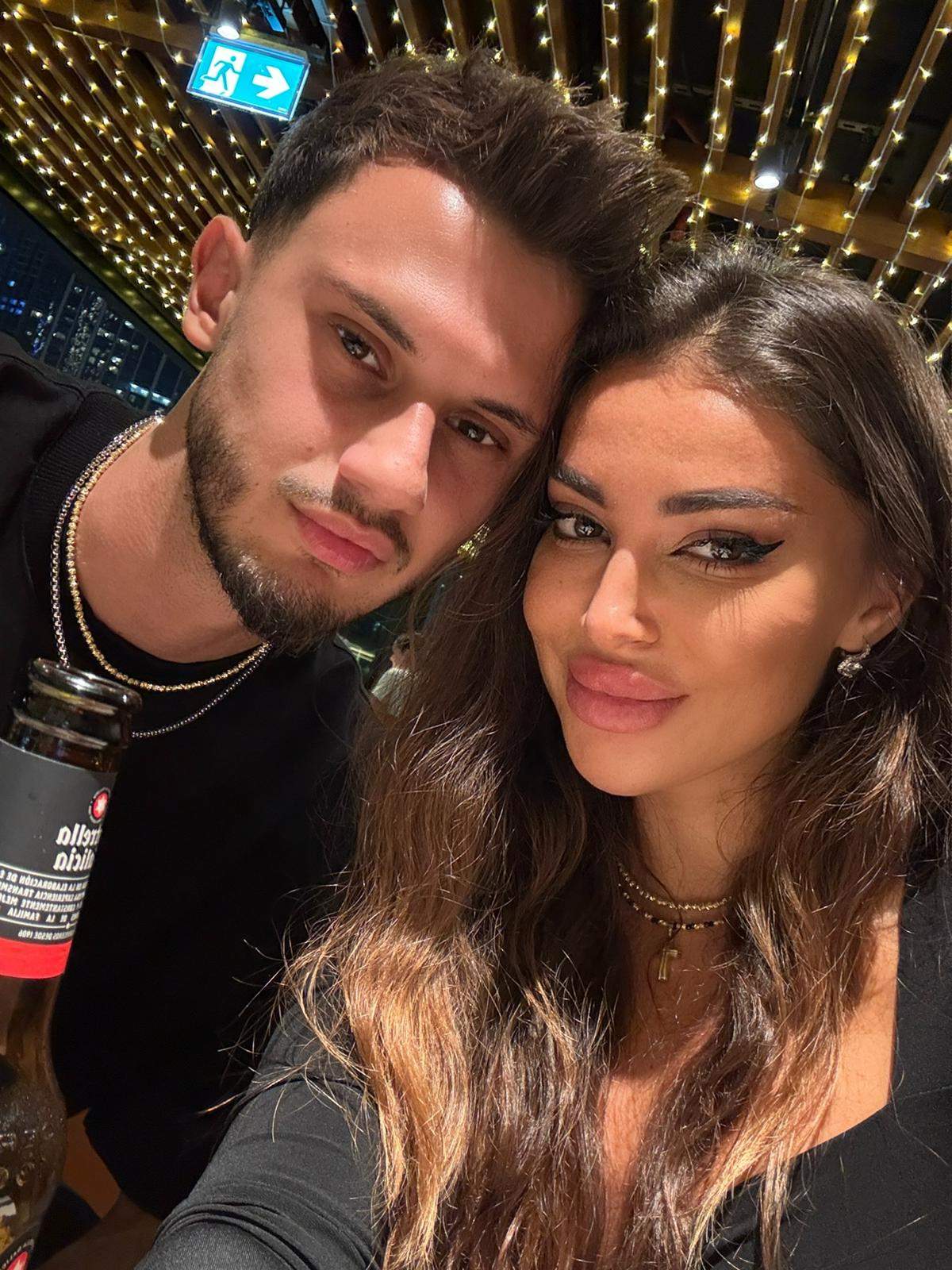 elena ionescu selfie cu iubitul ei