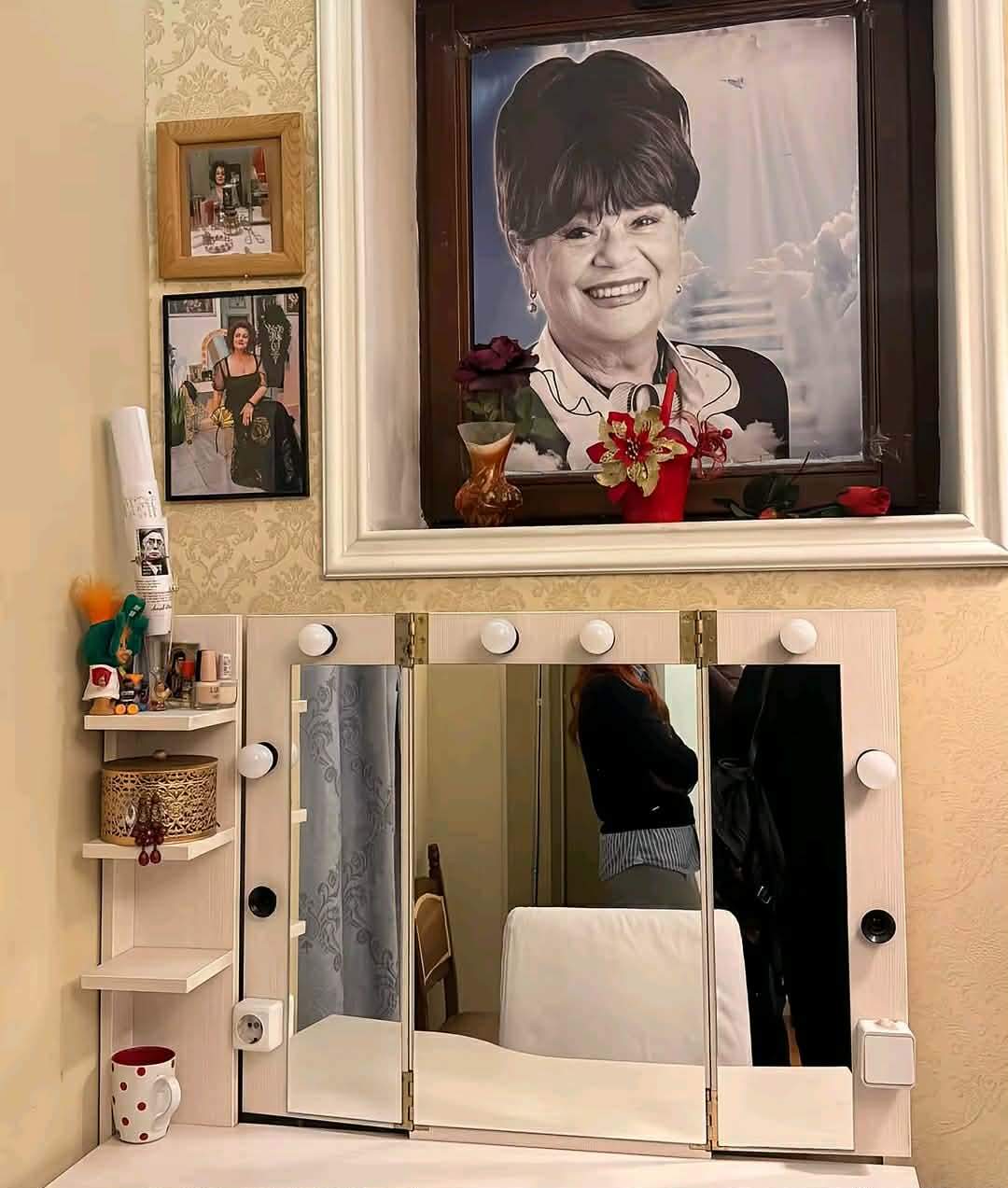 cabina de teatru a Stelei Popescu