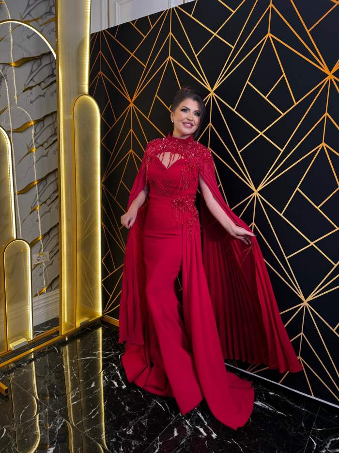 Claudia Ghițulescu, într-o rochie roșie