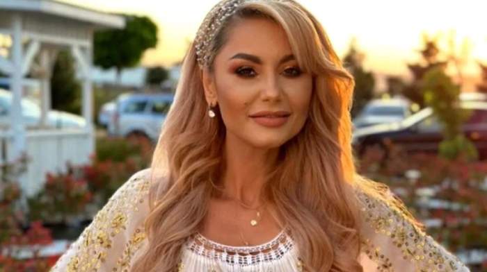 Emilia Ghinescu, blondă