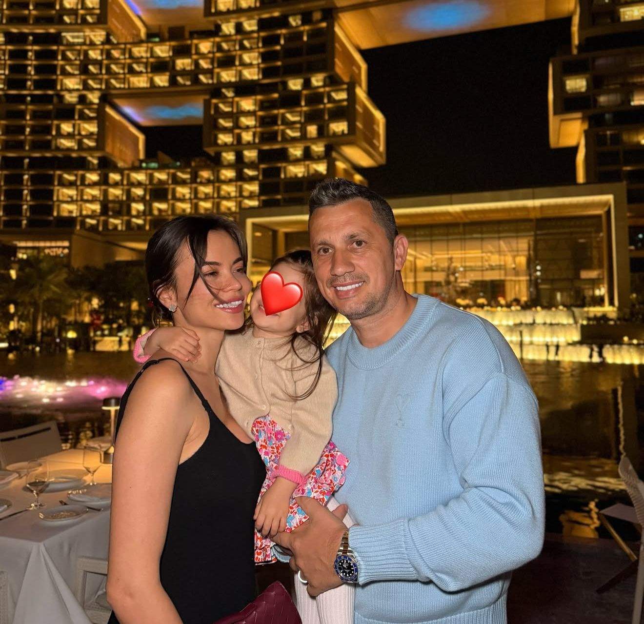 Flick, alături de soție și fiica lor