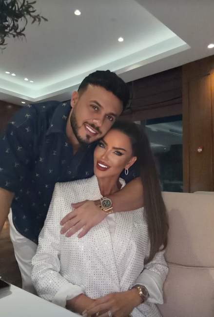 bianca dragusanu si gabi badalau impreuna selfie