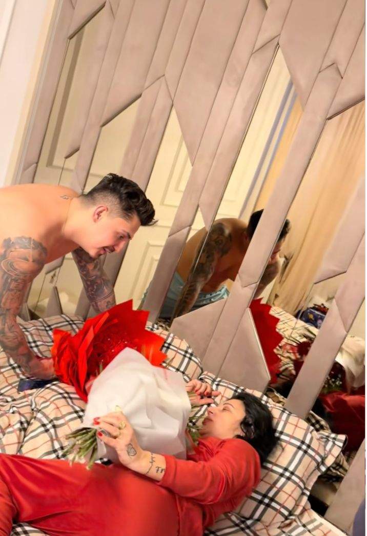 BDLP i-a dus mamei sale flori la pat