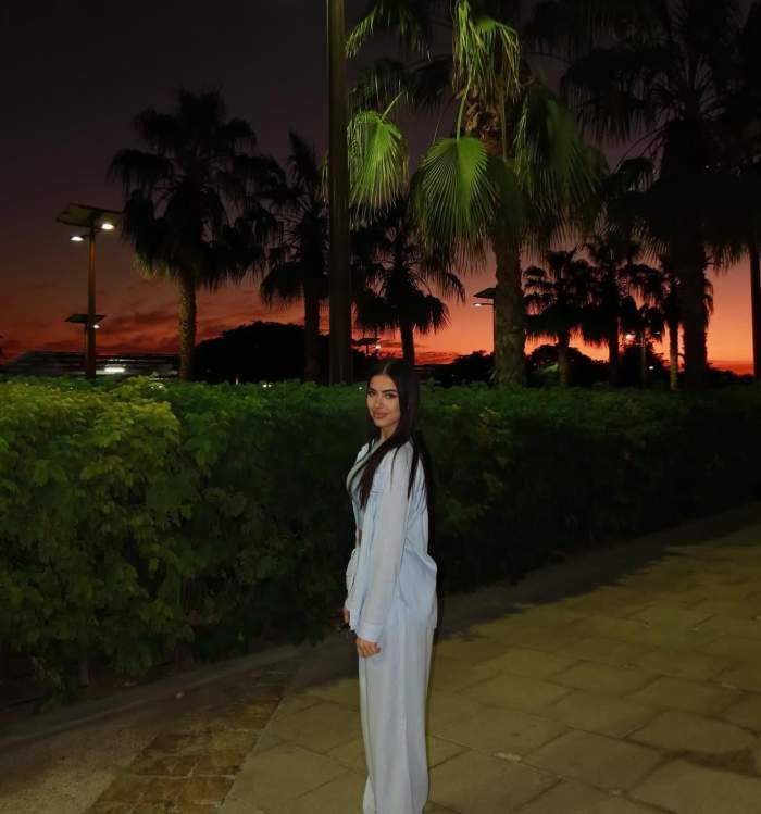 Vanessa, în vacanță