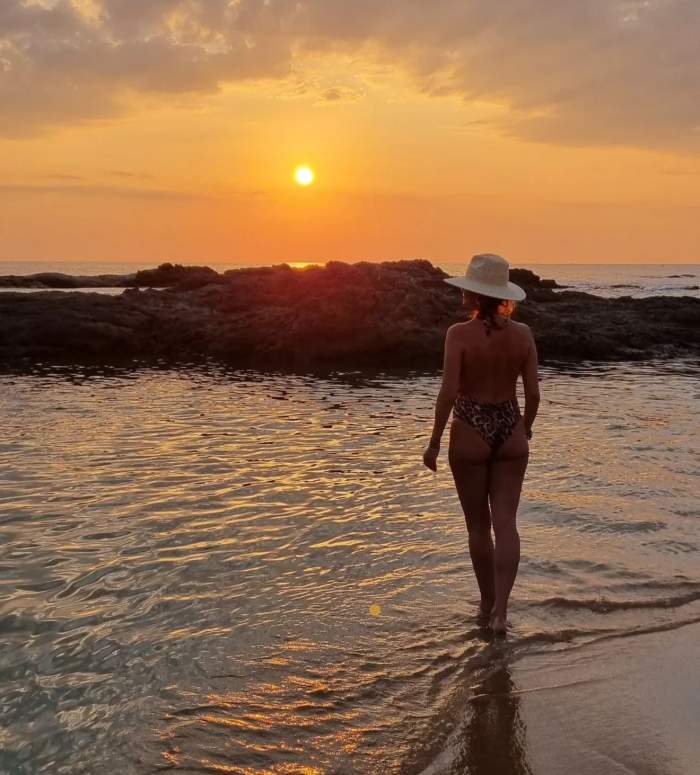 Anca Țurcașiu, la plajă