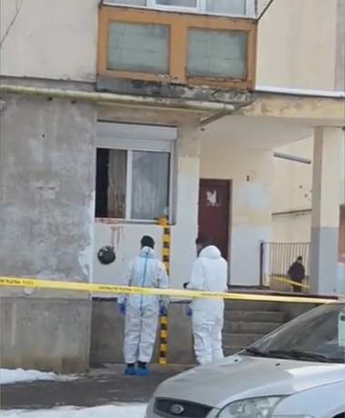 O femeie a fost înjunghiată în gât de concubin în apartamentul fiicei sale din Satu Mare. De ce ar fi recurs bărbatul la acest gest