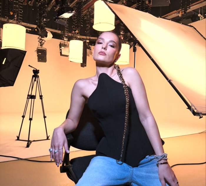 Minelli, la o ședință foto