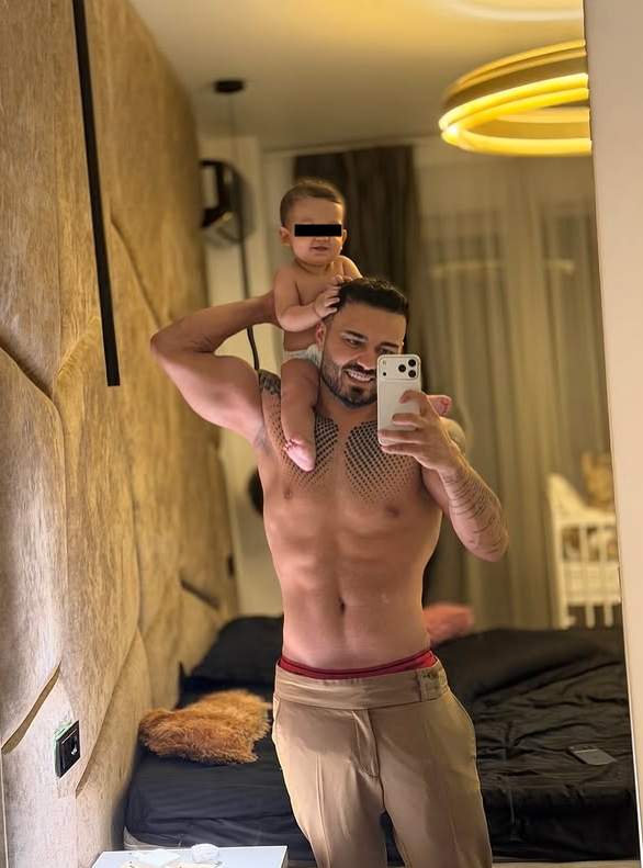 jador si fiul sau impreuna