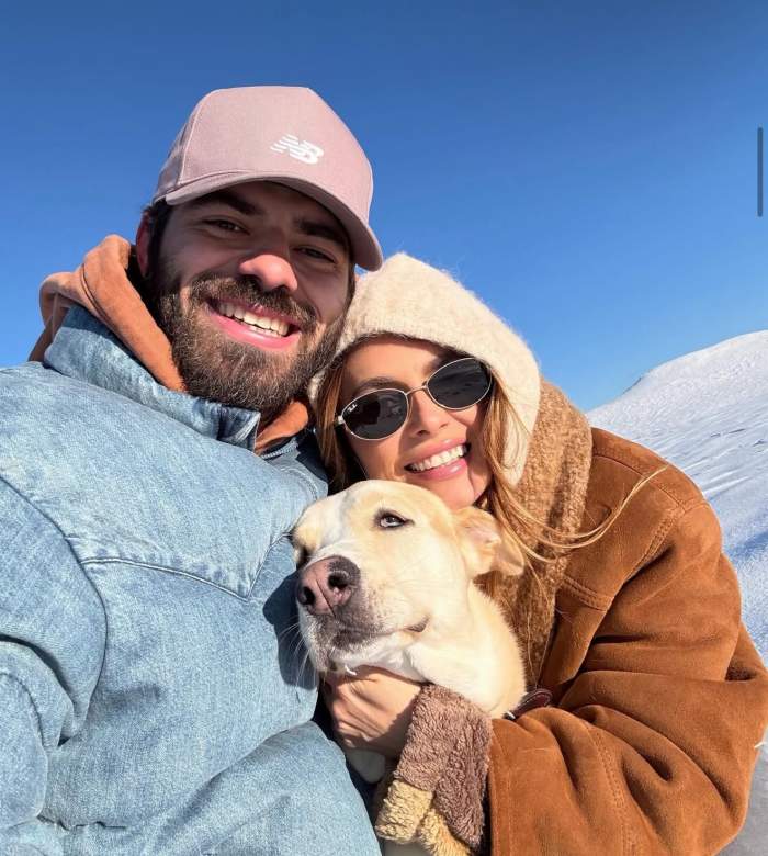 Sânziana Negru, alături de iubitul ei și cățelul lor