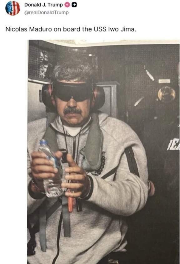 Donald Trump a publicat prima imagine cu liderul venezuelean capturat. Președintele SUA spune că Nicolas Maduro este în drum spre New York