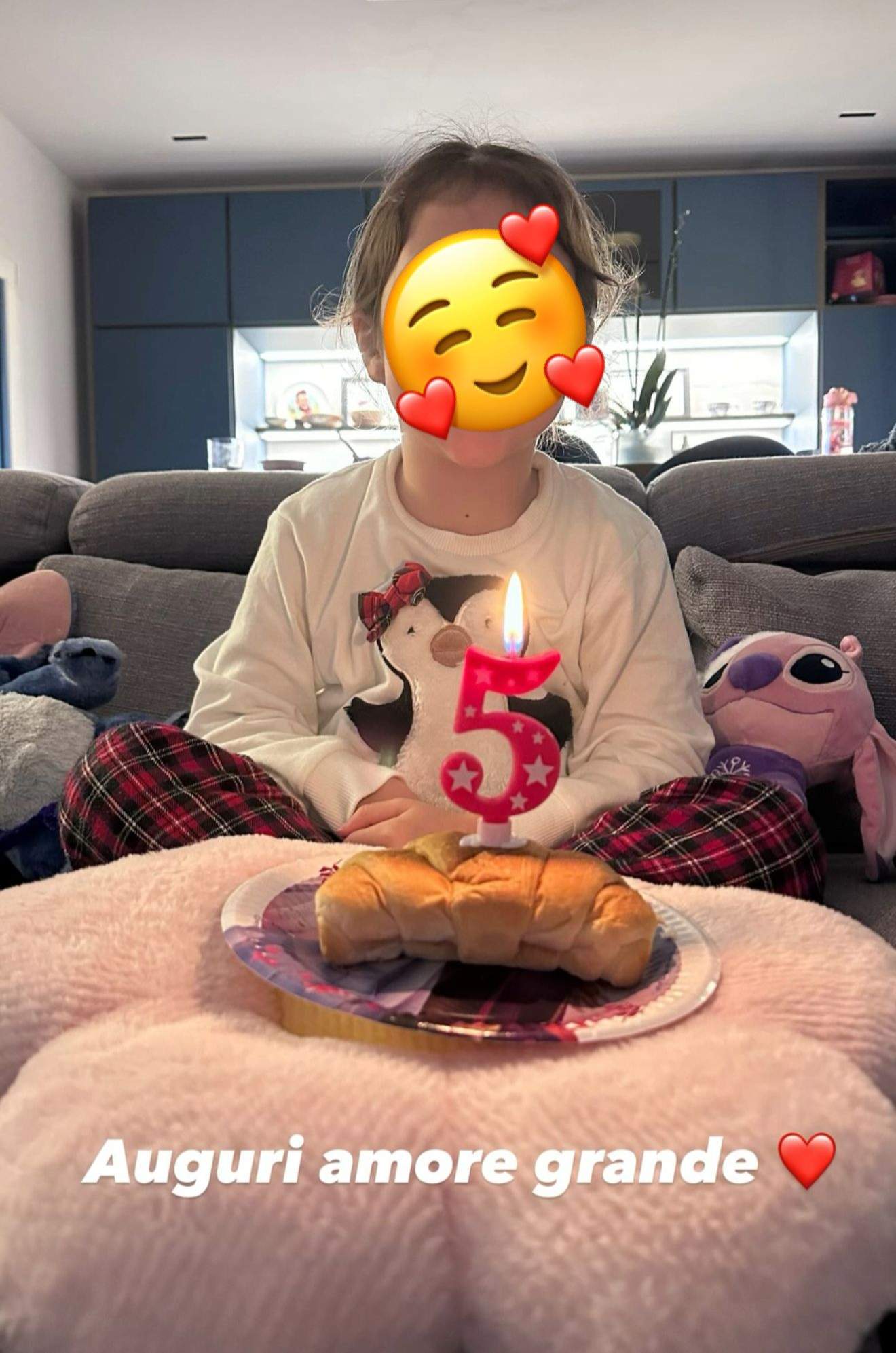 Fiica lui Chef Richard Abou Zaki, suflă în lumânare