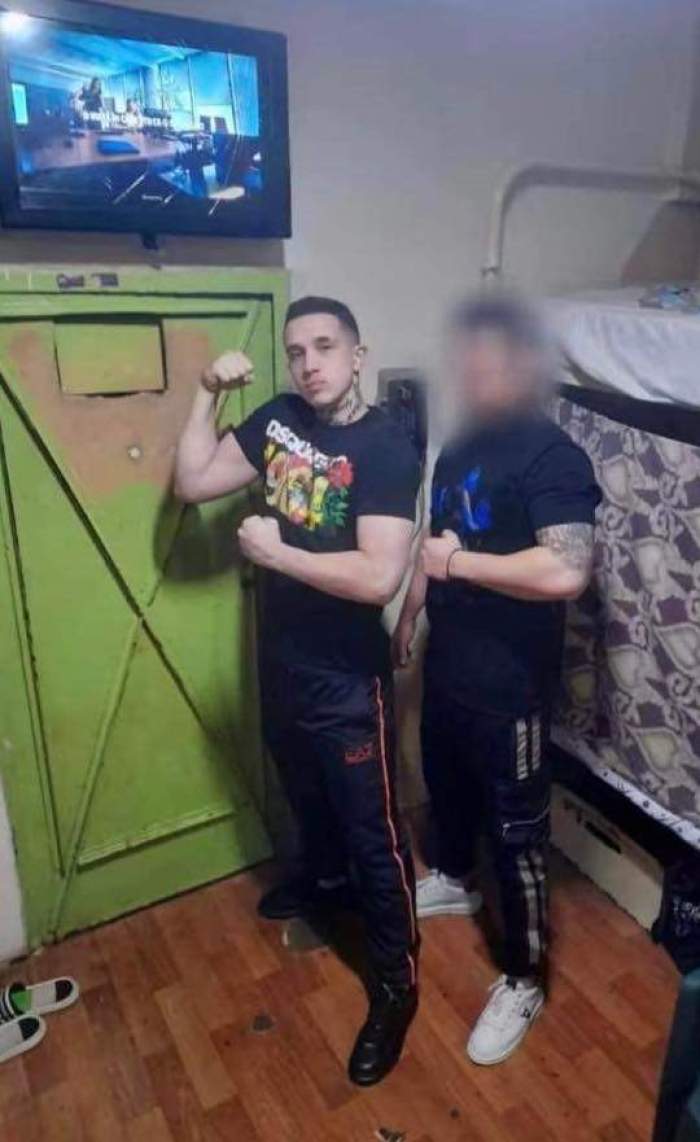 trapperul MGK în închisoare