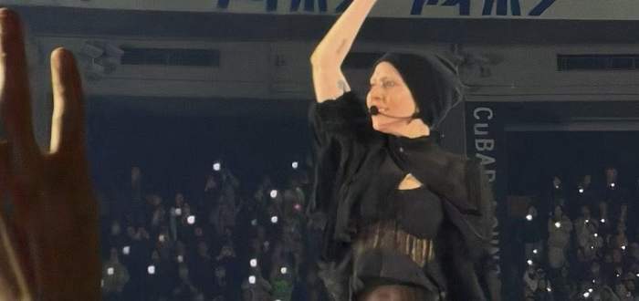 (P) Lady Gaga a ales creațiile designerului român Diana Caramaci pentru concertele sale din Japonia