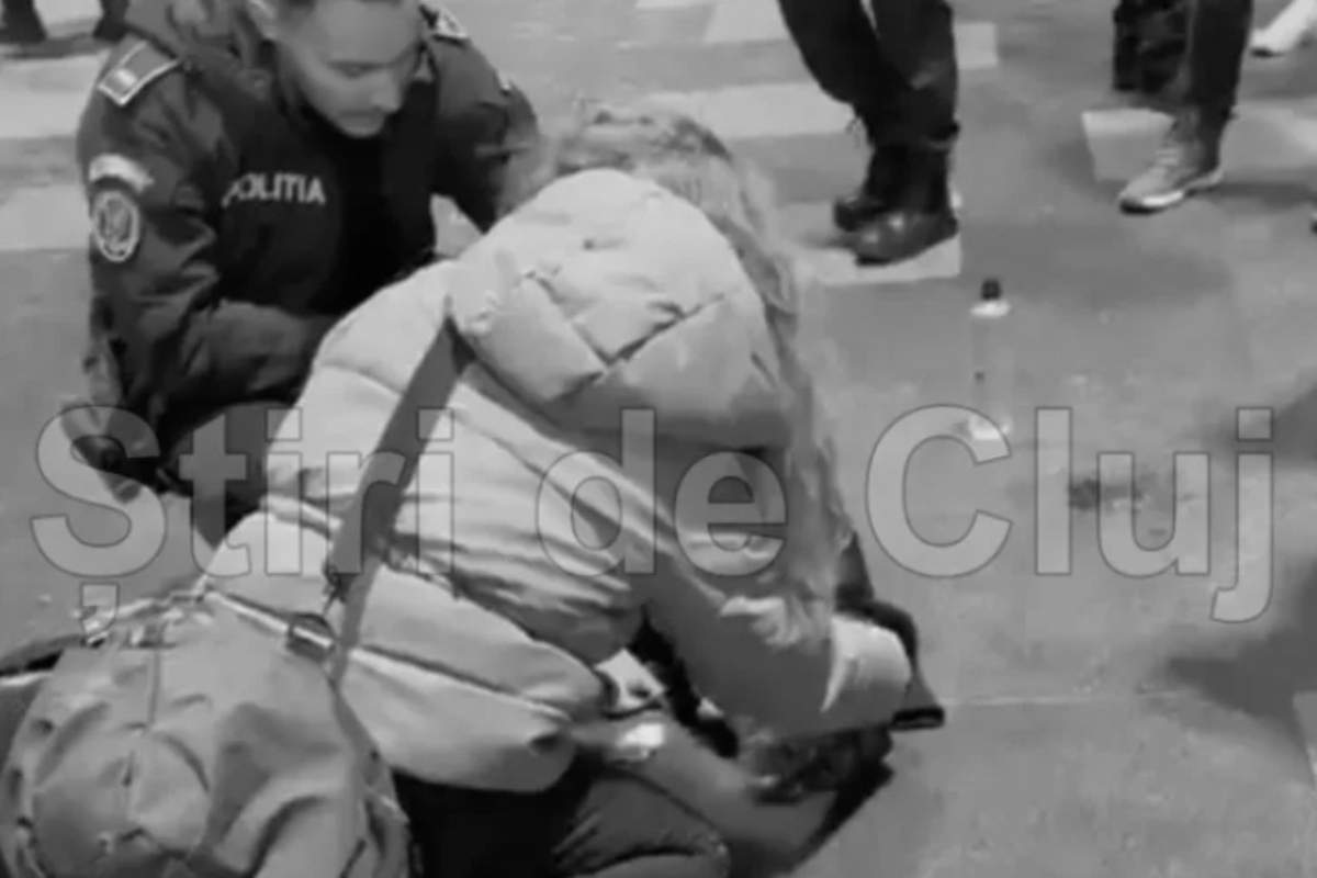 Adolescent, bătut crunt în fața unui mall din Cluj! Agresorul a fugit de la fața locului