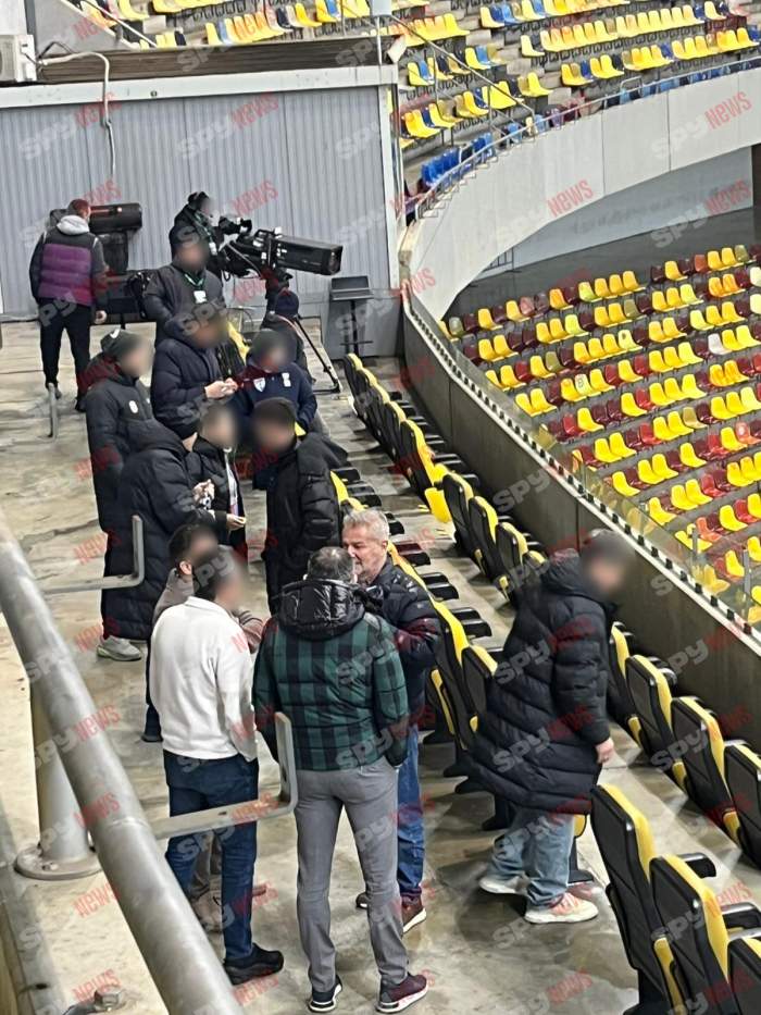 Dan Bittman, apariție rară pe stadion! Artistul a demonstrat că este lipsit de fițe! Cu cine s-a afișat când nu știa că este filmat