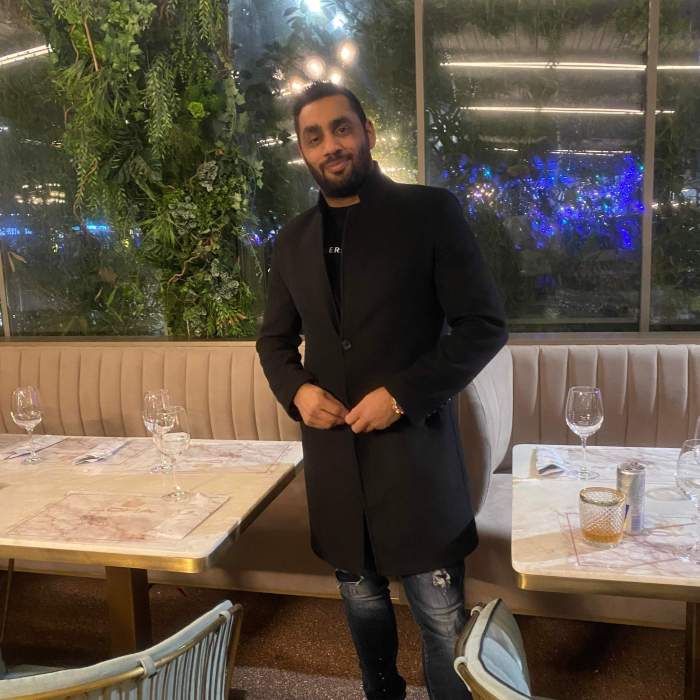 Banel Nicolita imbraca elegant