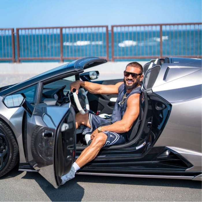 Dorian Popa, în bolidul de lux