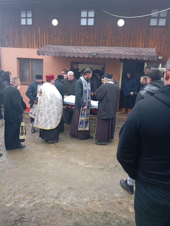 Imagini de la casa preotului