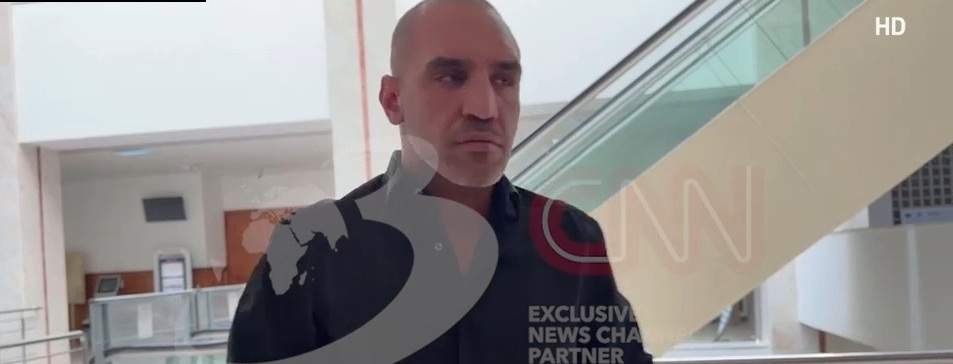 Fostul iubit al Emei Uta a ajuns la judecătorie în dosarul în care este acuzat de agresiune. Make-up artista nu s-a prezentat