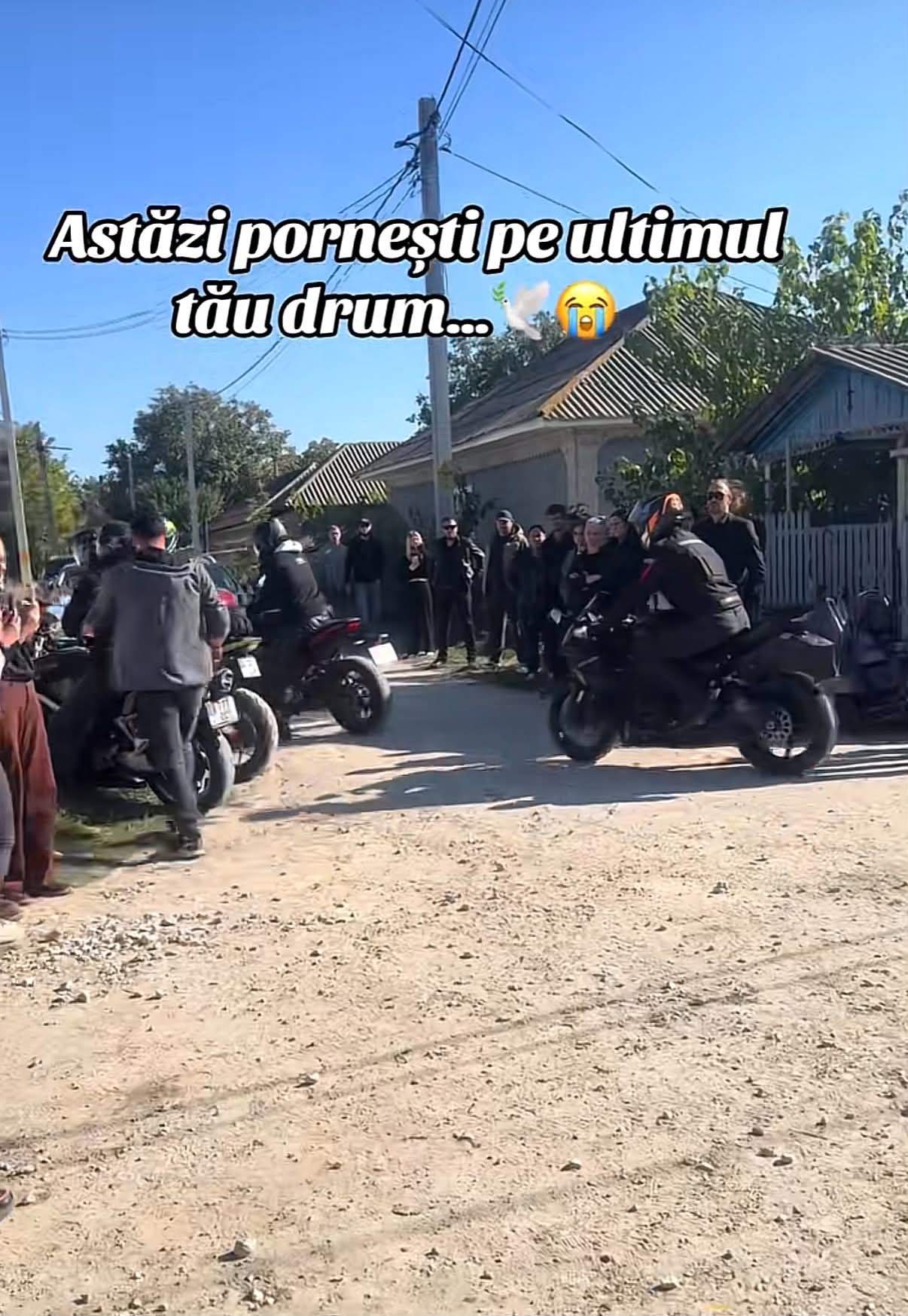 Primele imagini de la înmormântarea lui Gheorghe Moldovan, arbitrul care s-a împușcat după divorțul de femeia care i-a dăruit trei copii