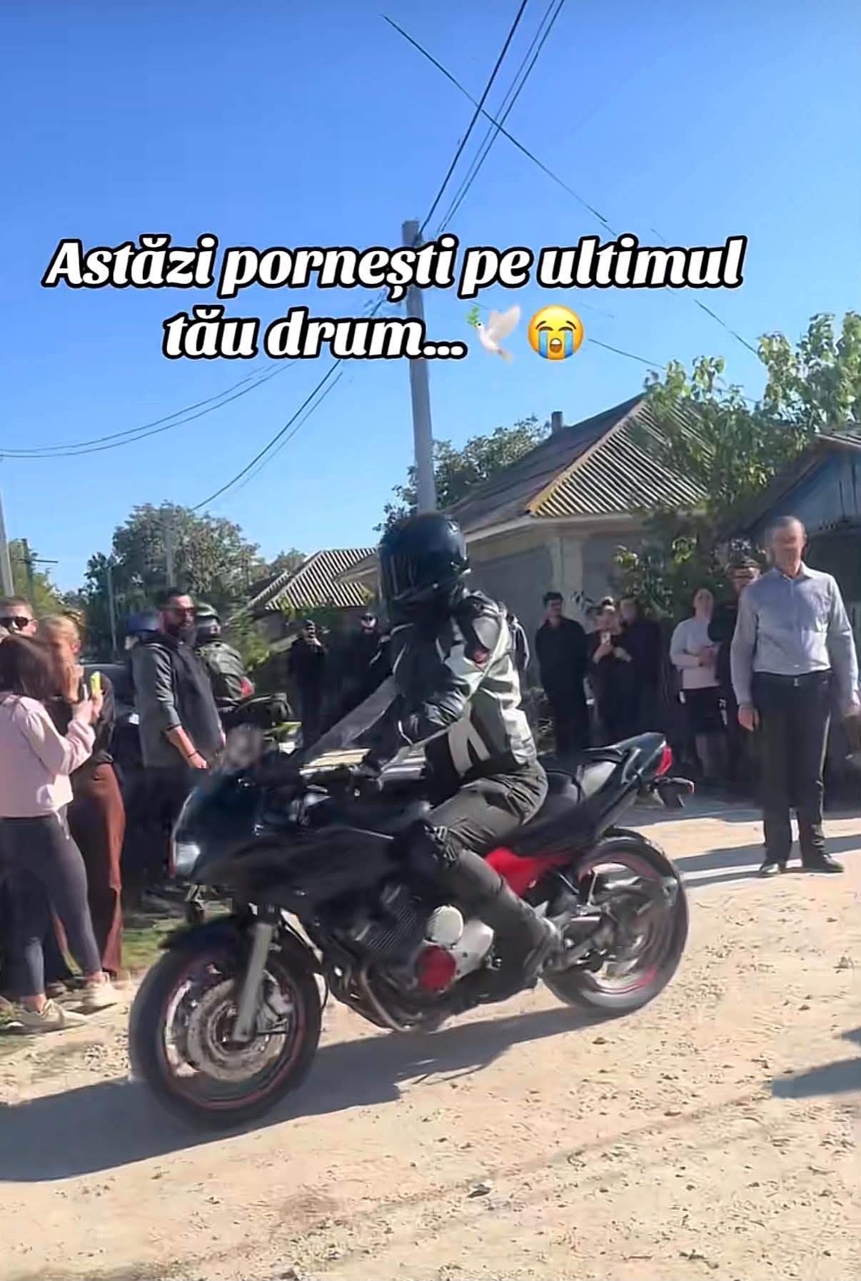 Primele imagini de la înmormântarea lui Gheorghe Moldovan, arbitrul care s-a împușcat după divorțul de femeia care i-a dăruit trei copii