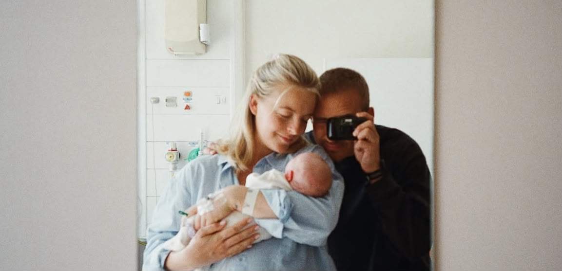 O influenceriță celebră a devenit mamă! Primele imagini cu bebelușul: „Nu am simțit niciodată o iubire ca aceasta”