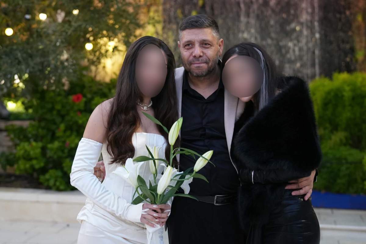 Valentina, sora și tatăl lor