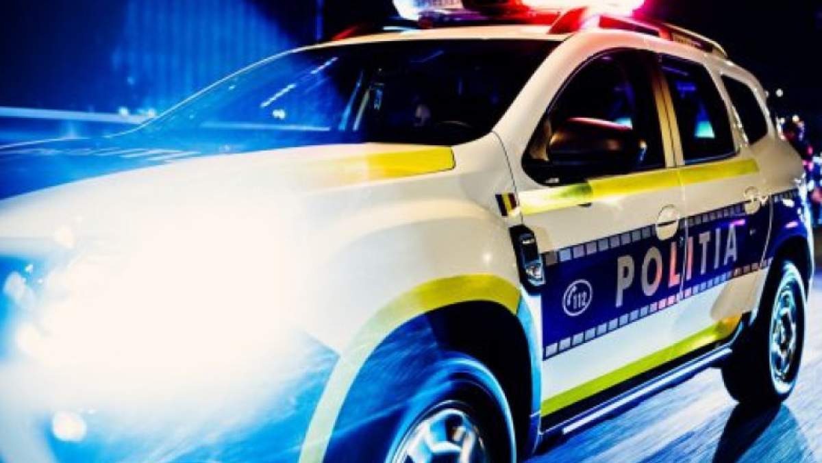 Mașina de poliție