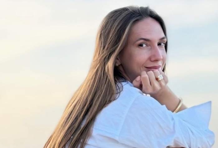 Adela Popescu
