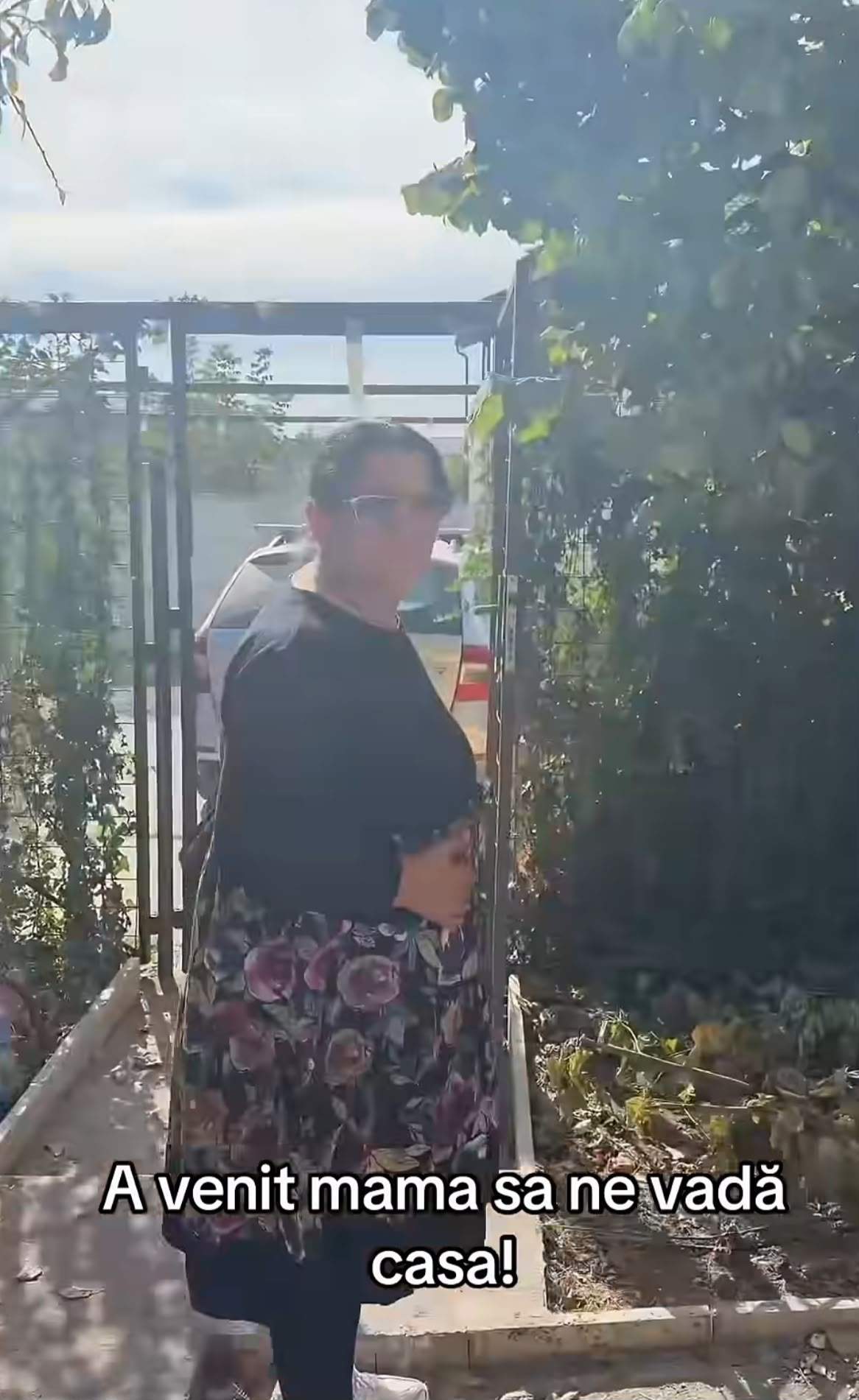 Mama lui Jador a venit sa ii vada casa