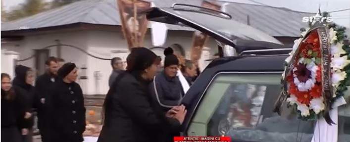 Imagini de la înmormântarea Corneliei, femeia ucisă de soț, în Galați. Ce declarații au făcut mama și sora victimei