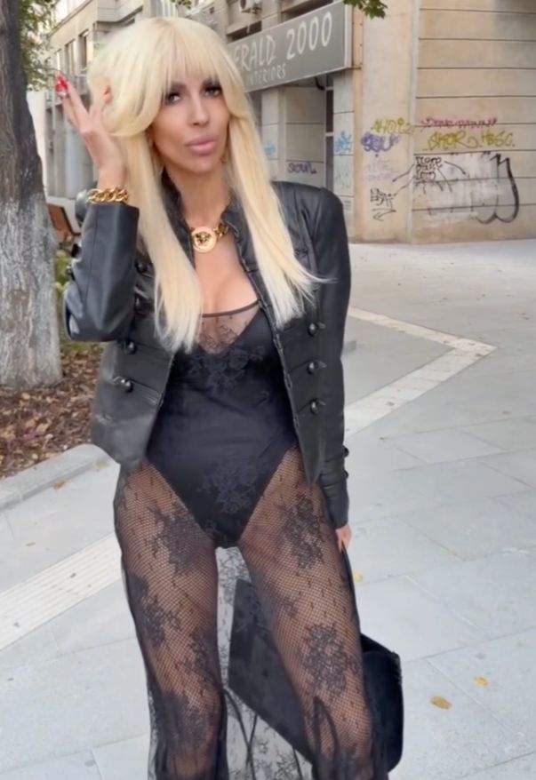 Raluca Bădulescu sexy