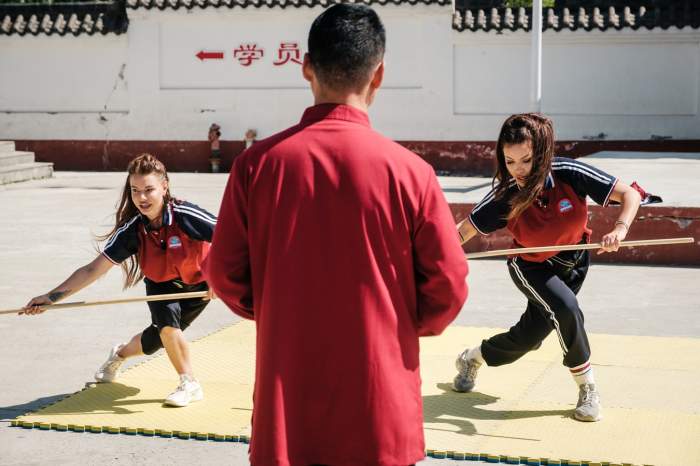 Ce se întâmplă diseară la Asia Express - Drumul Mătăsii. Lupta pentru Marea Imunitate trece printr-o școală de Kung Fu