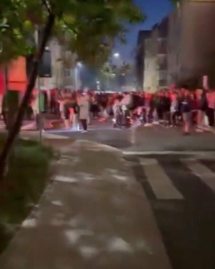 Incendiu de proporții într-un bloc din Suceava! Mai multe persoane au fost evacuate