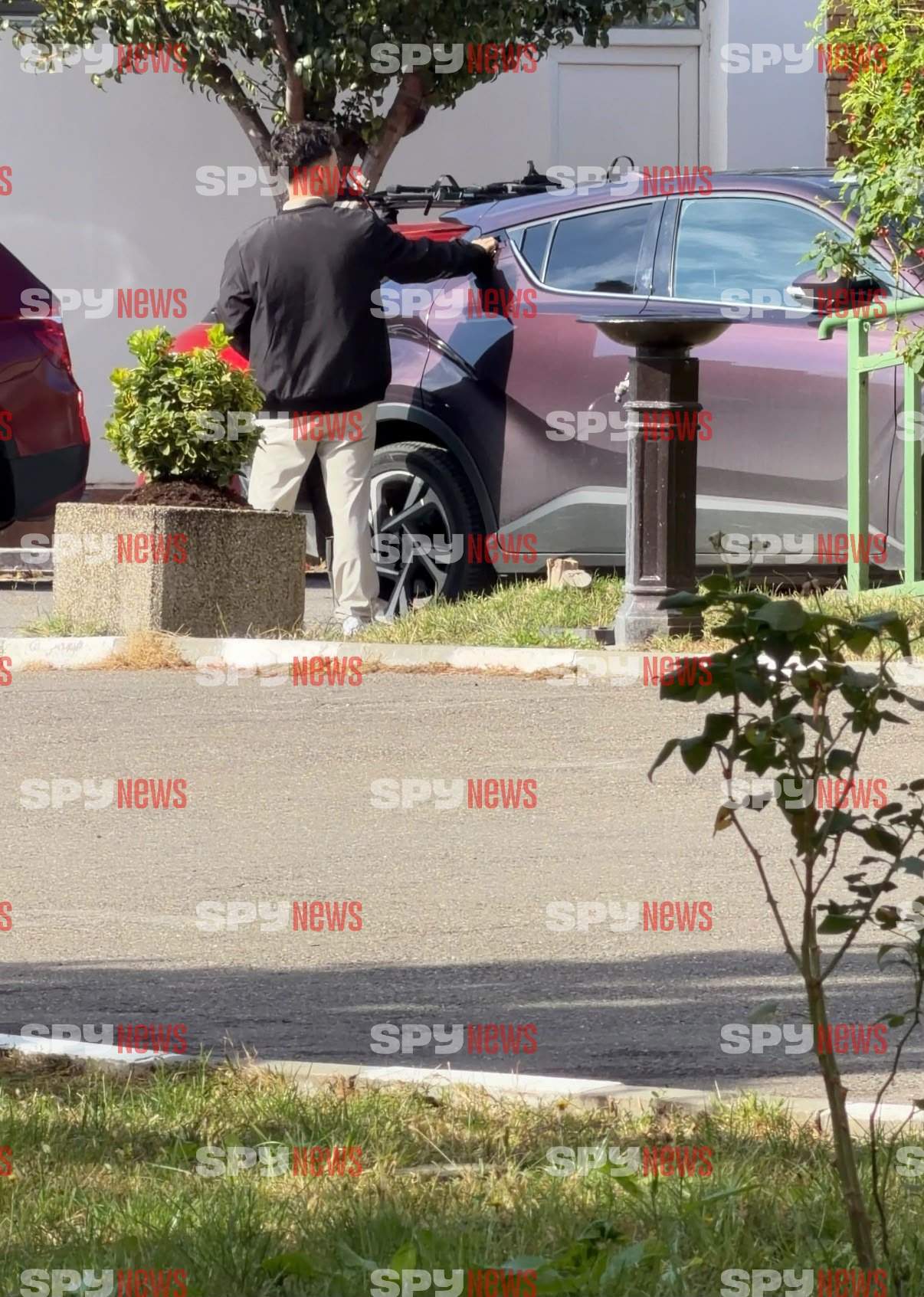 Exclusivitatea momentului! Imagini emoționante cu Adriana Bahmuțeanu și fiul ei cel mare, Maximus! După doi ani, tânărul e din nou lângă mama sa | VIDEO