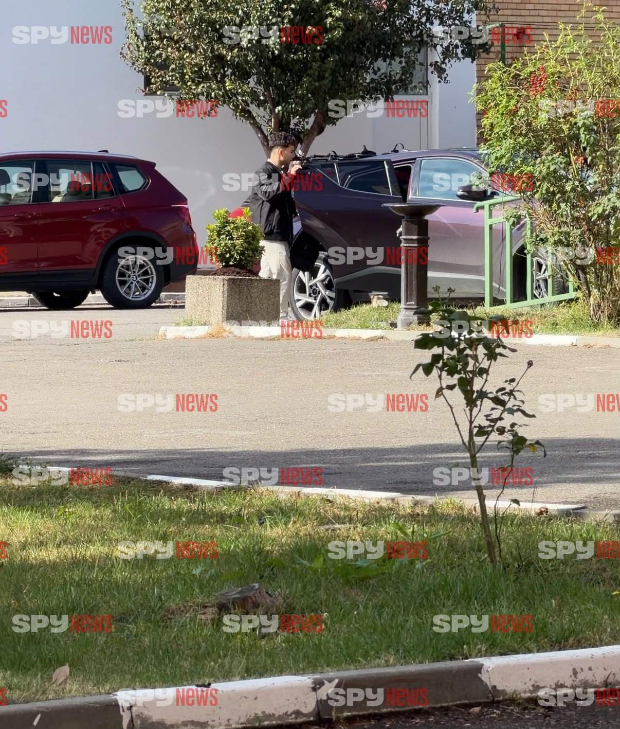 Exclusivitatea momentului! Imagini emoționante cu Adriana Bahmuțeanu și fiul ei cel mare, Maximus! După doi ani, tânărul e din nou lângă mama sa | VIDEO