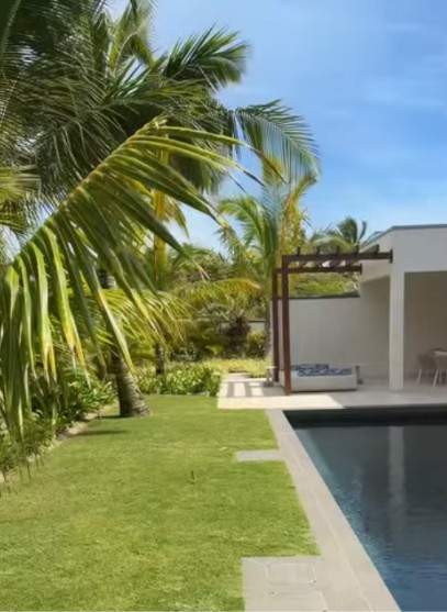 Cât costă o noapte la resortul unde s-a cazat Rareș Cojoc, în Mauritius. Cum arată locația