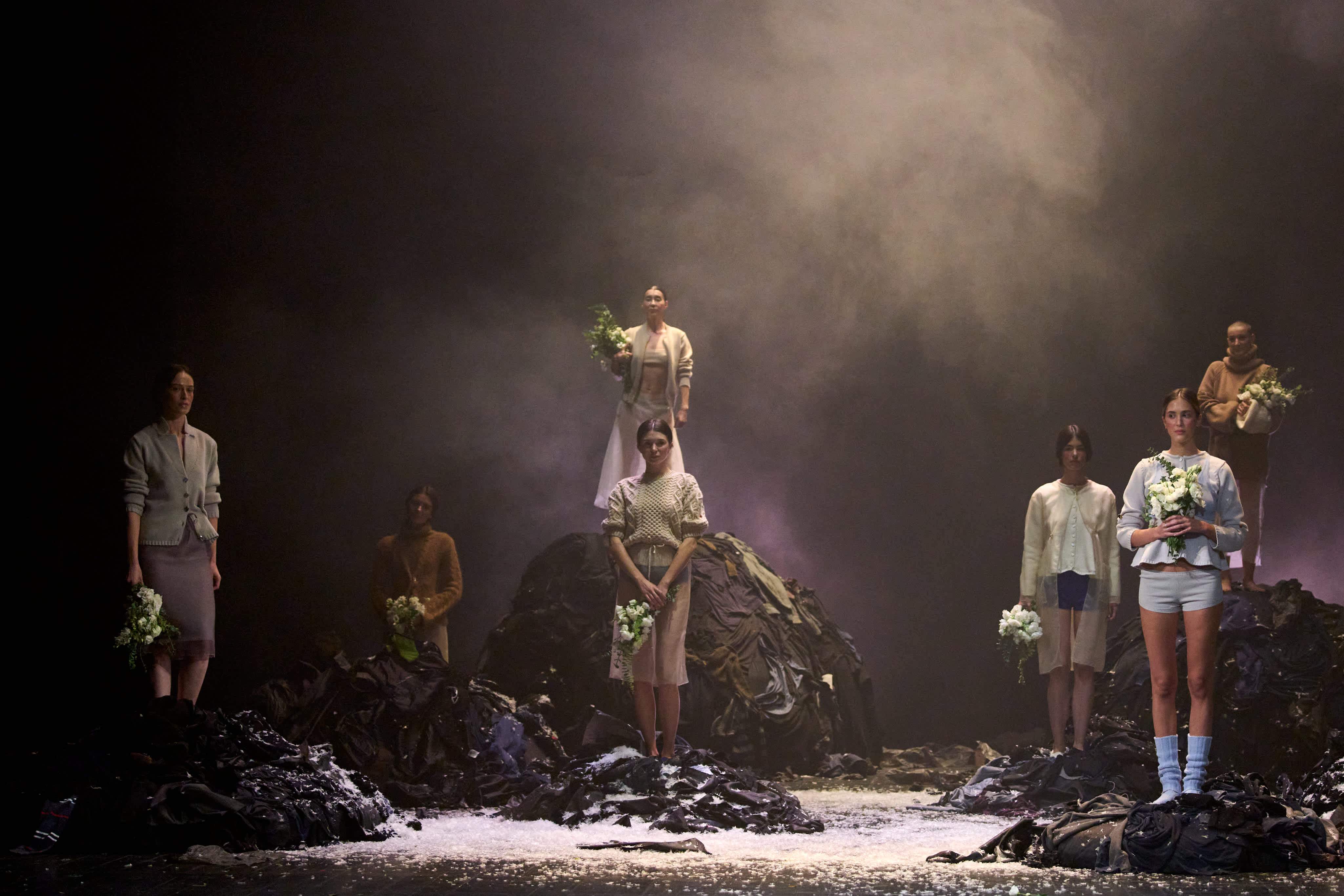 Bucharest Fashion Week 2026: colecțiile spectaculoase care au transformat Bucureștiul într-o capitală a modei