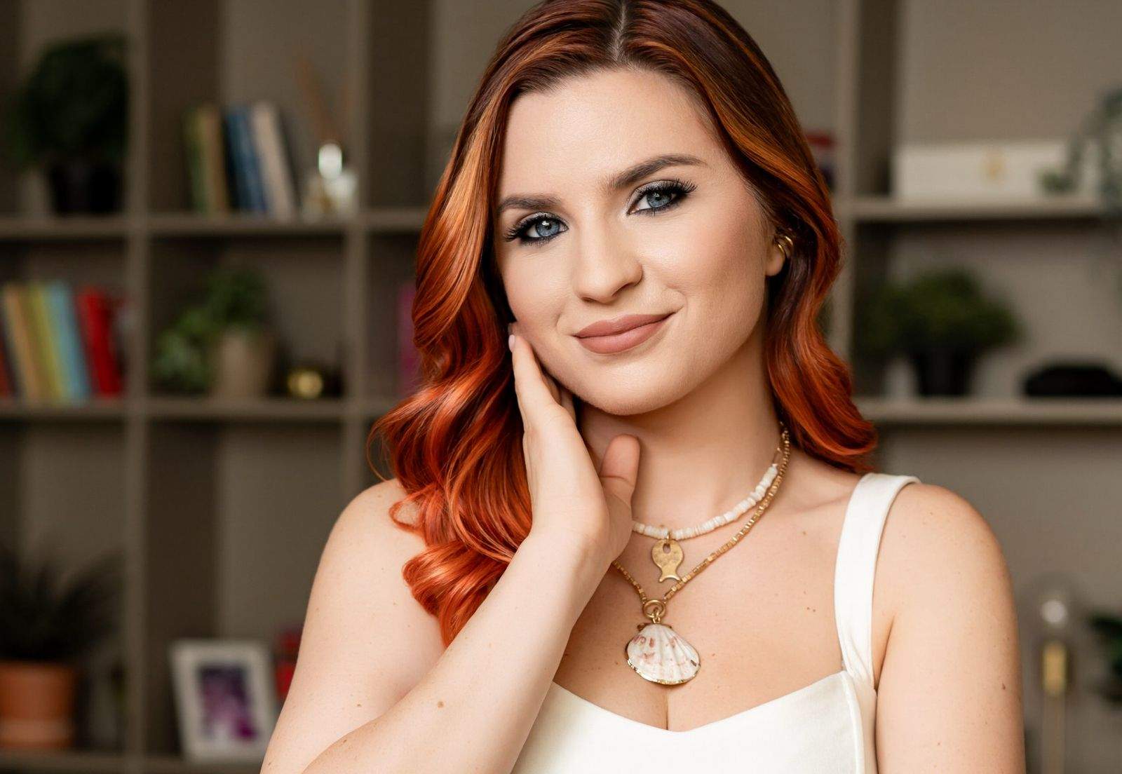 Cristina Ciobănaşu şi Cătălin Gheorghe, în distribuția noului serial original Inimă sub acoperire, de la Antena 1