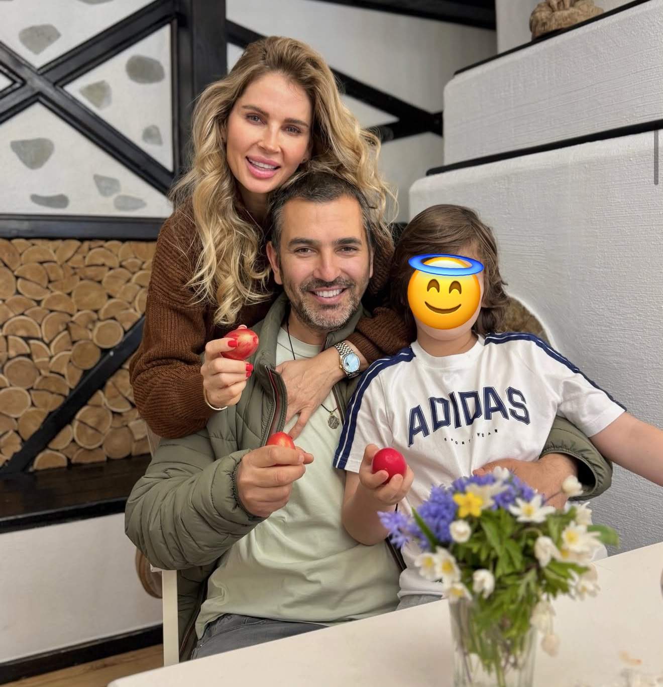 Andreea Bănică, alături de fiu și soț
