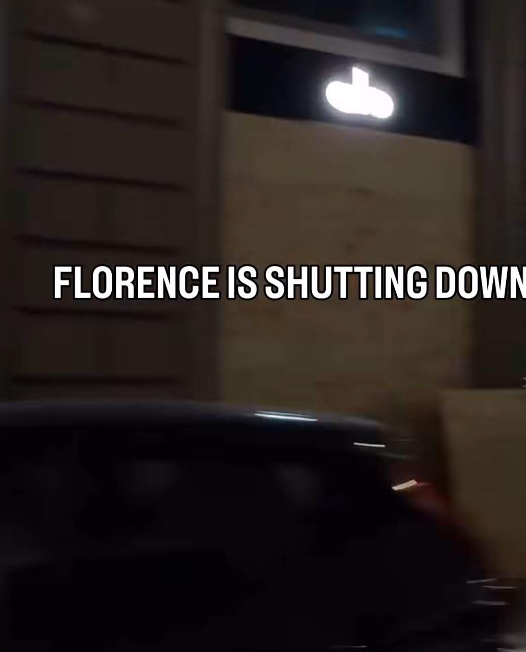 Florența se pregătește pentru proteste de amploare! Magazinele își baricadează vitrinele | VIDEO