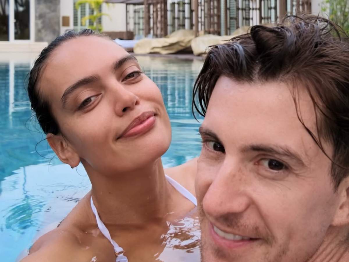 Rareș Cojoc și Claudia Dumitru, la piscină