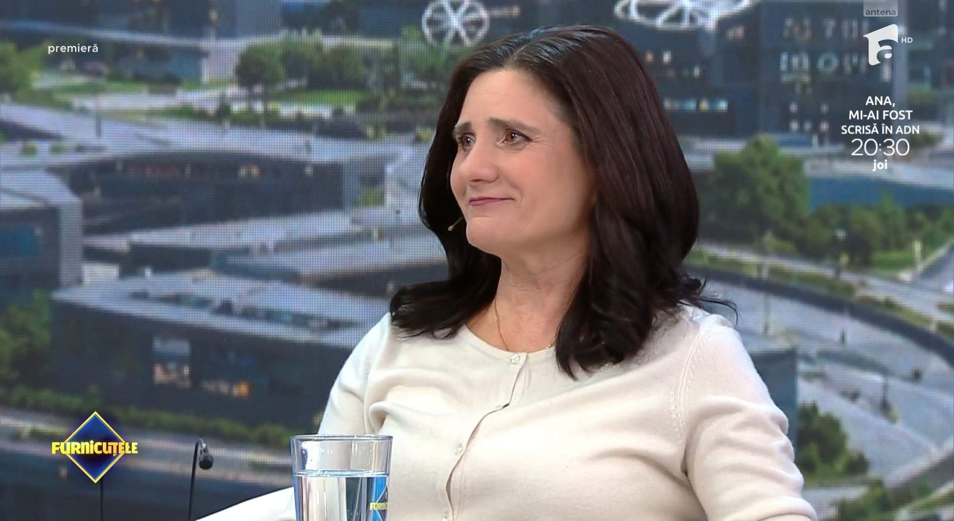 Cristina Ciobănașu, apariție rară alături de mama ei într-un platou TV! Cum s-a schimbat relația dintre ele după ce actrița a plecat de acasă