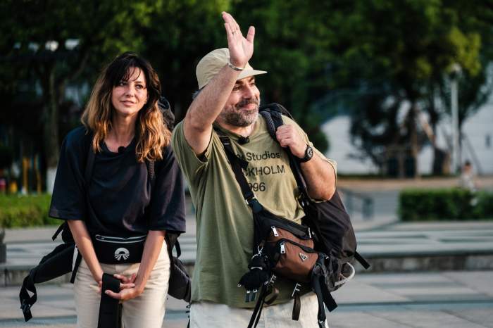 Eșarfa a fost roșie! Maurice Munteanu și Connie Preda părăsesc Drumul Mătăsii, după o eliminare emoționantă la Asia Express, ȋntr-o nouă ediţie lider detașat de audienţă
