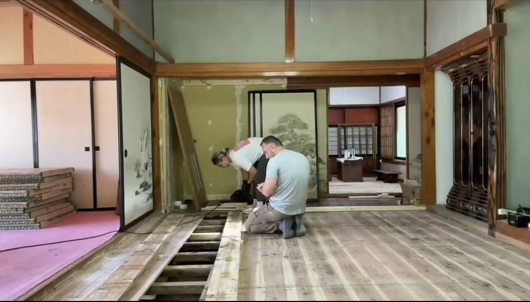 Doi români au cumpărat o casă în Japonia cu 10.000 euro. Cum arată locuința după renovare