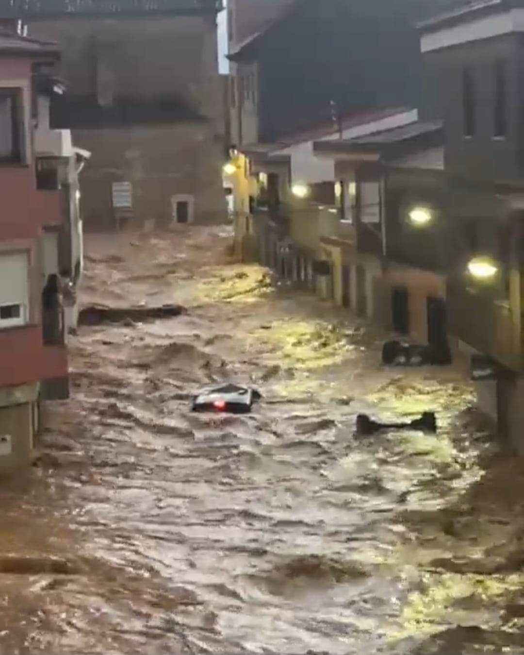 Furtunile și inundațiile au făcut prăpăd în Creta! O destinație de vacanță îndrăgită de români a fost devastată | VIDEO