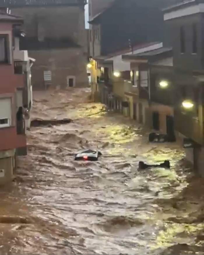 Furtunile și inundațiile au făcut prăpăd în Creta! O destinație de vacanță îndrăgită de români a fost devastată | VIDEO