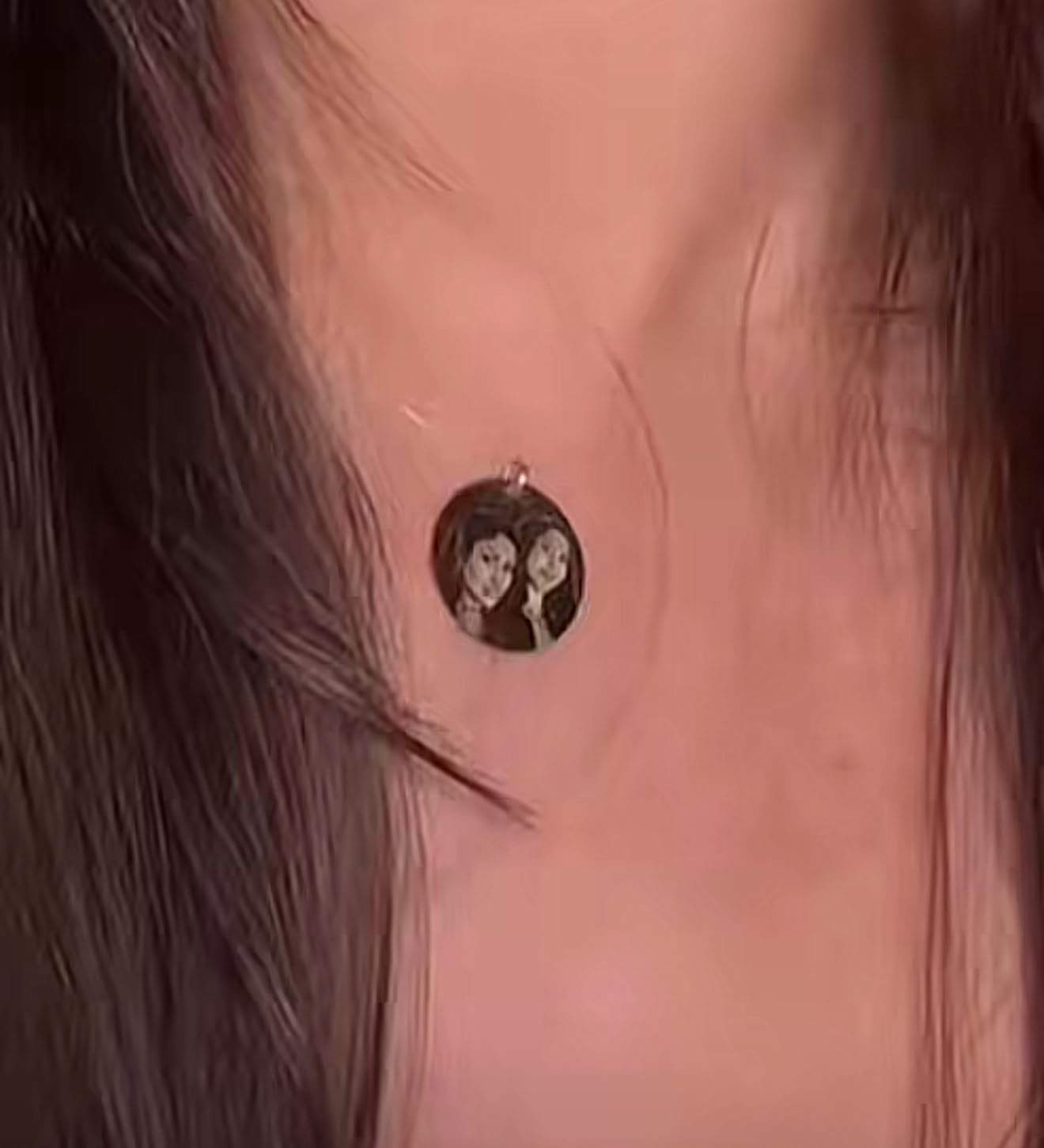 Sora tinerei găsite într-o valiză a făcut un videoclip, însă un detaliu le-a atras atenția internauților. Are legătură cu Valentina