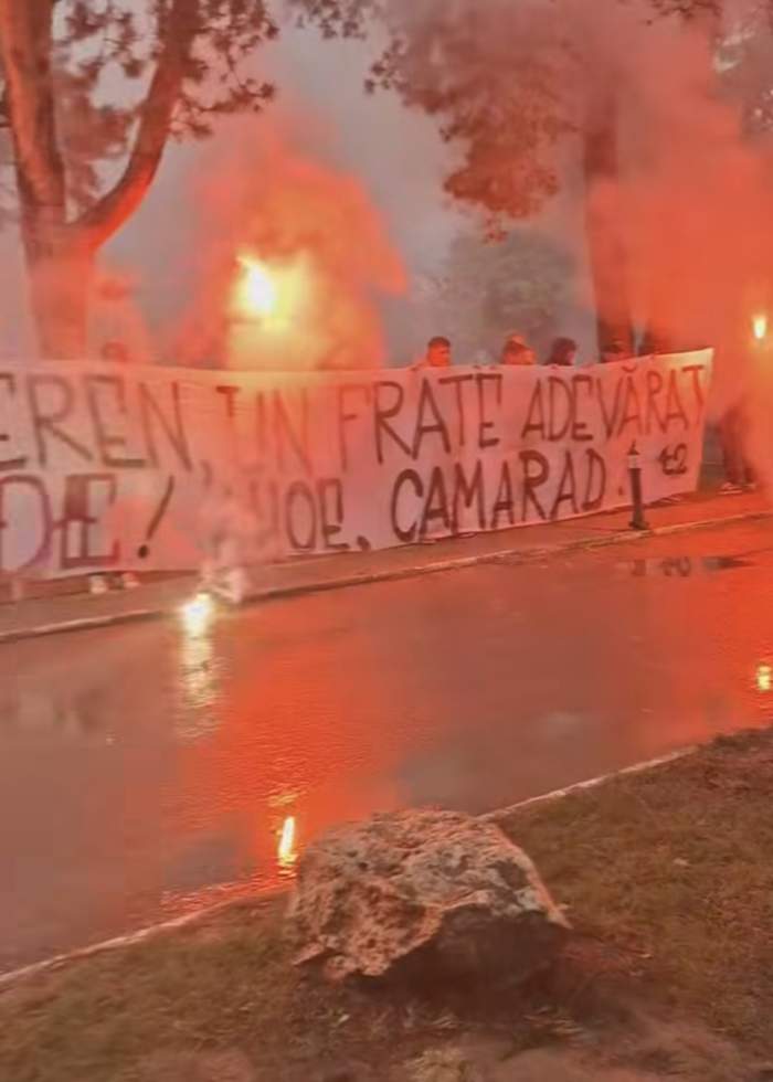 Fotbalistul de 26 de ani de la Rapid a fost condus pe ultimul drum. Ce gest au făcut colegii lui Andrei Petrache în cimitir