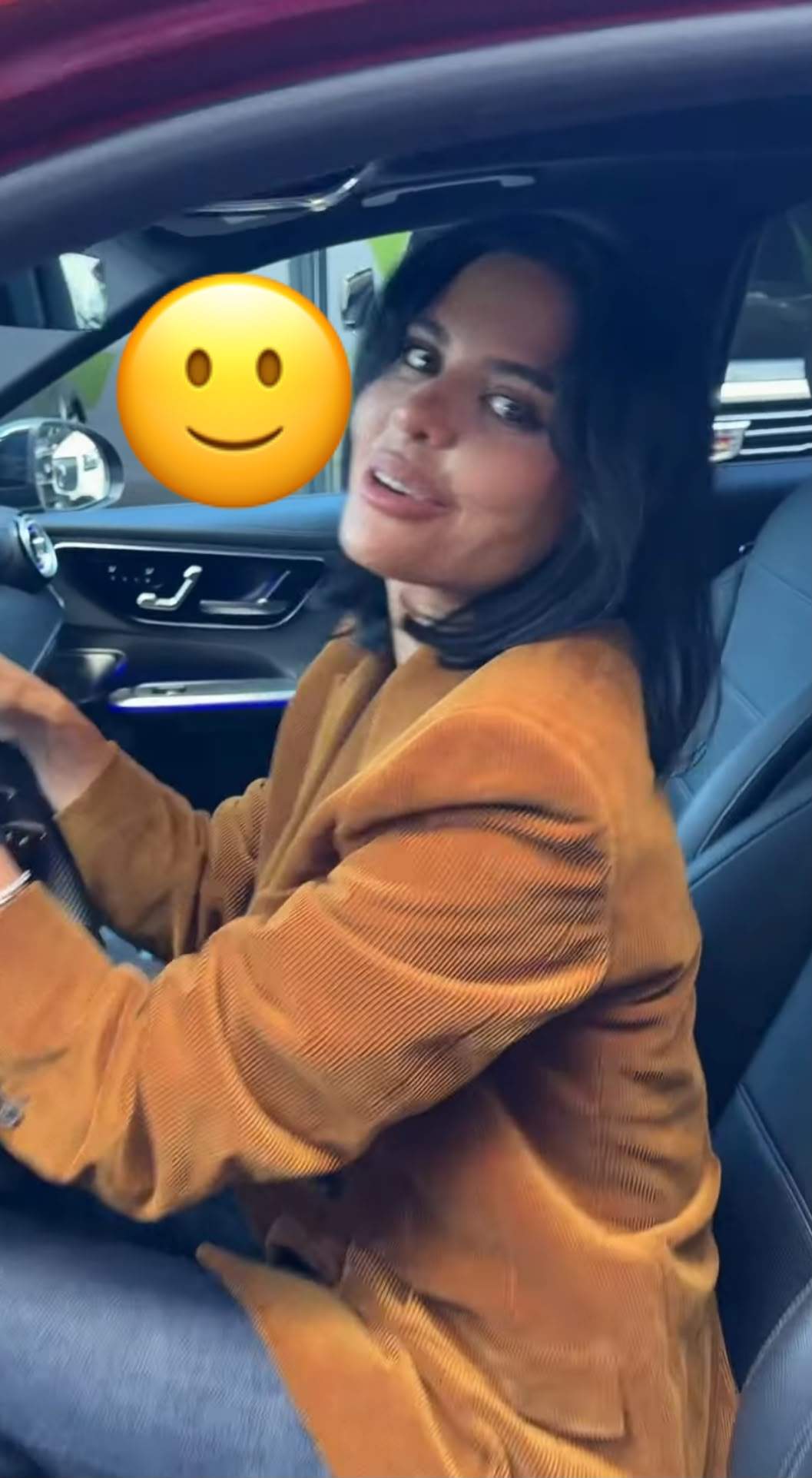 Cum arată mașina Andreei Popescu. Influencerița a scos din buzunar o sumă piperată pentru a-și achiziționa autoturismul